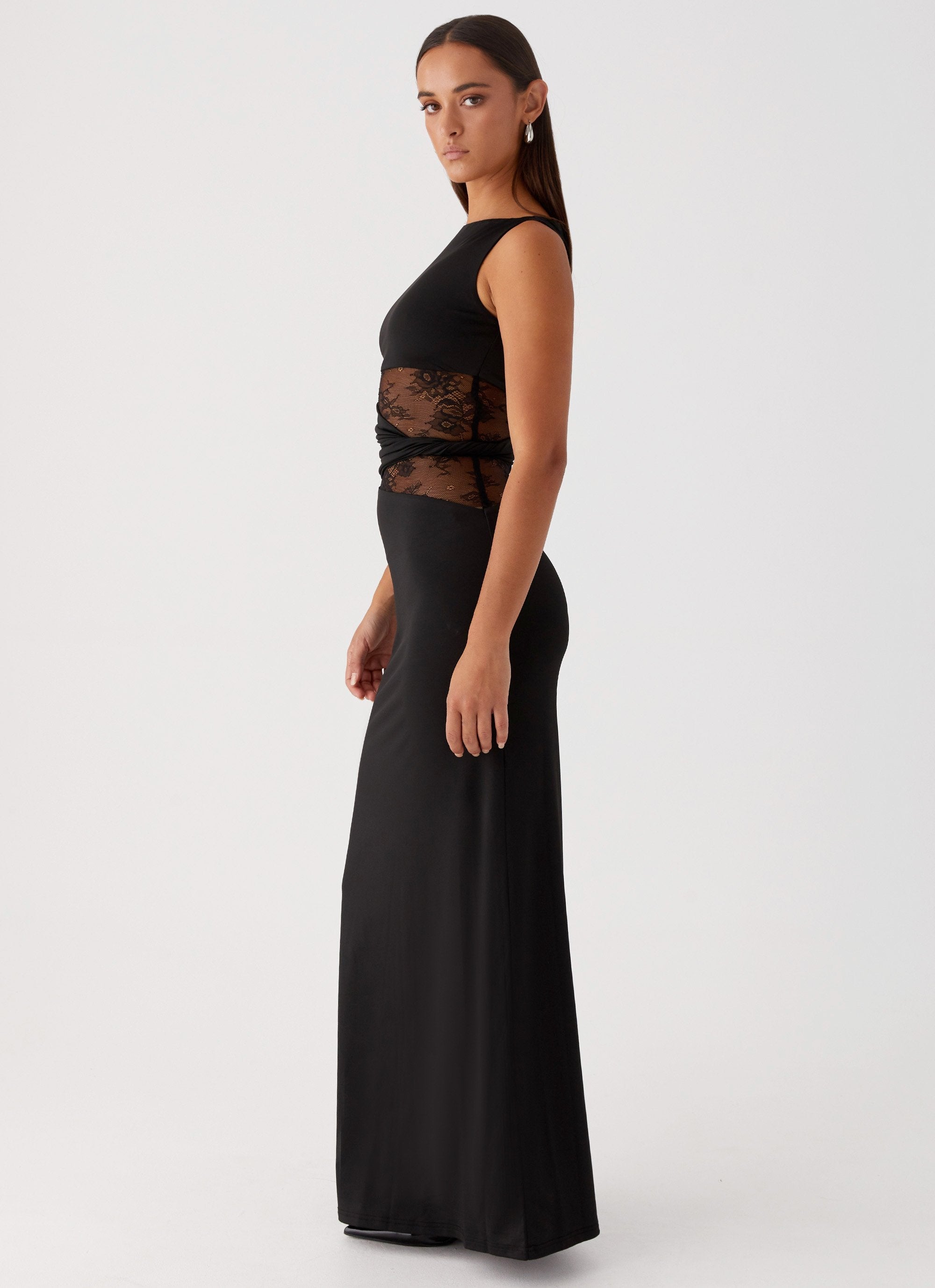 Jagna | Elegancka wieczorowa sukienka maxi z wycięciami