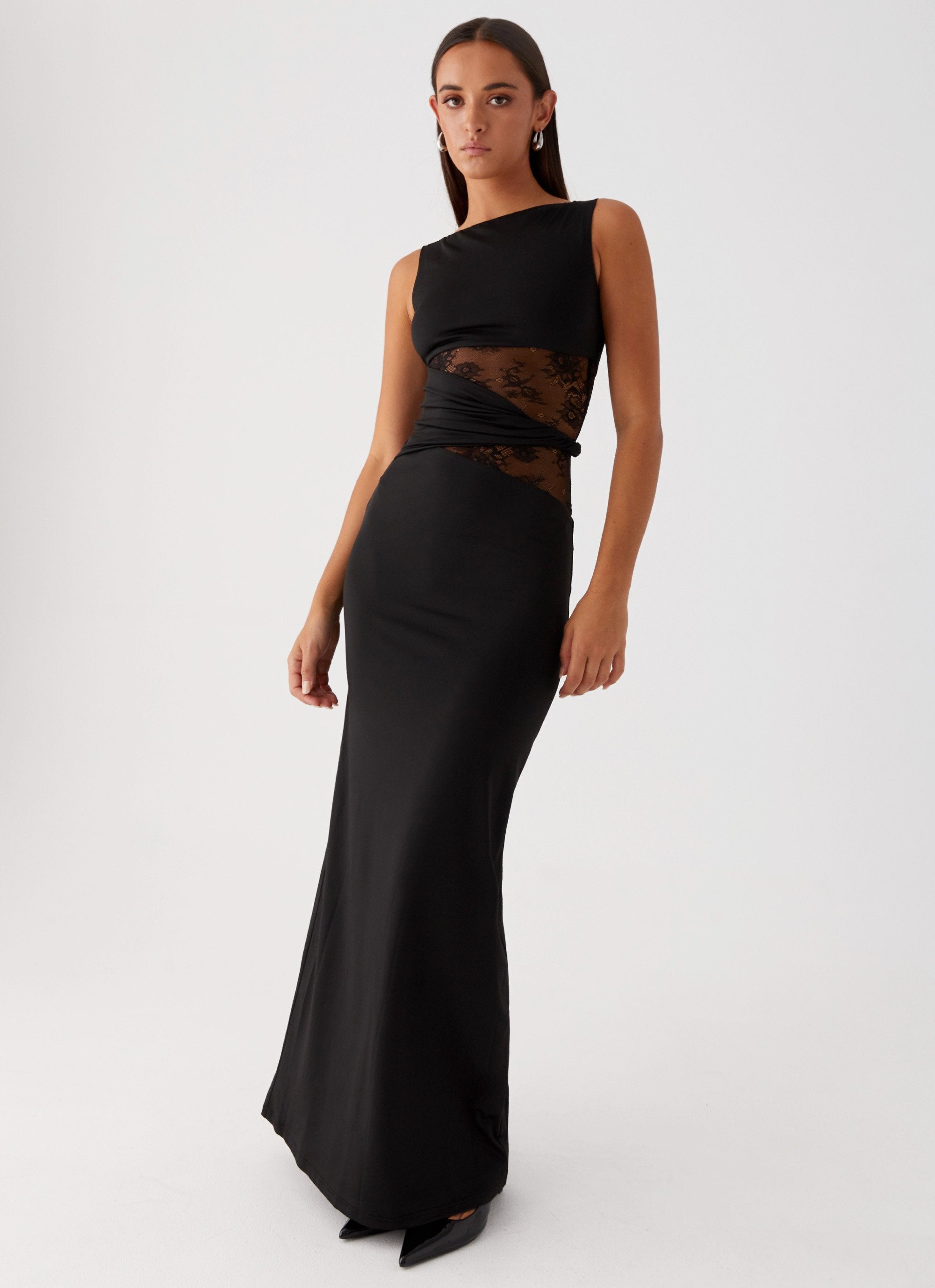 Jagna | Elegancka wieczorowa sukienka maxi z wycięciami