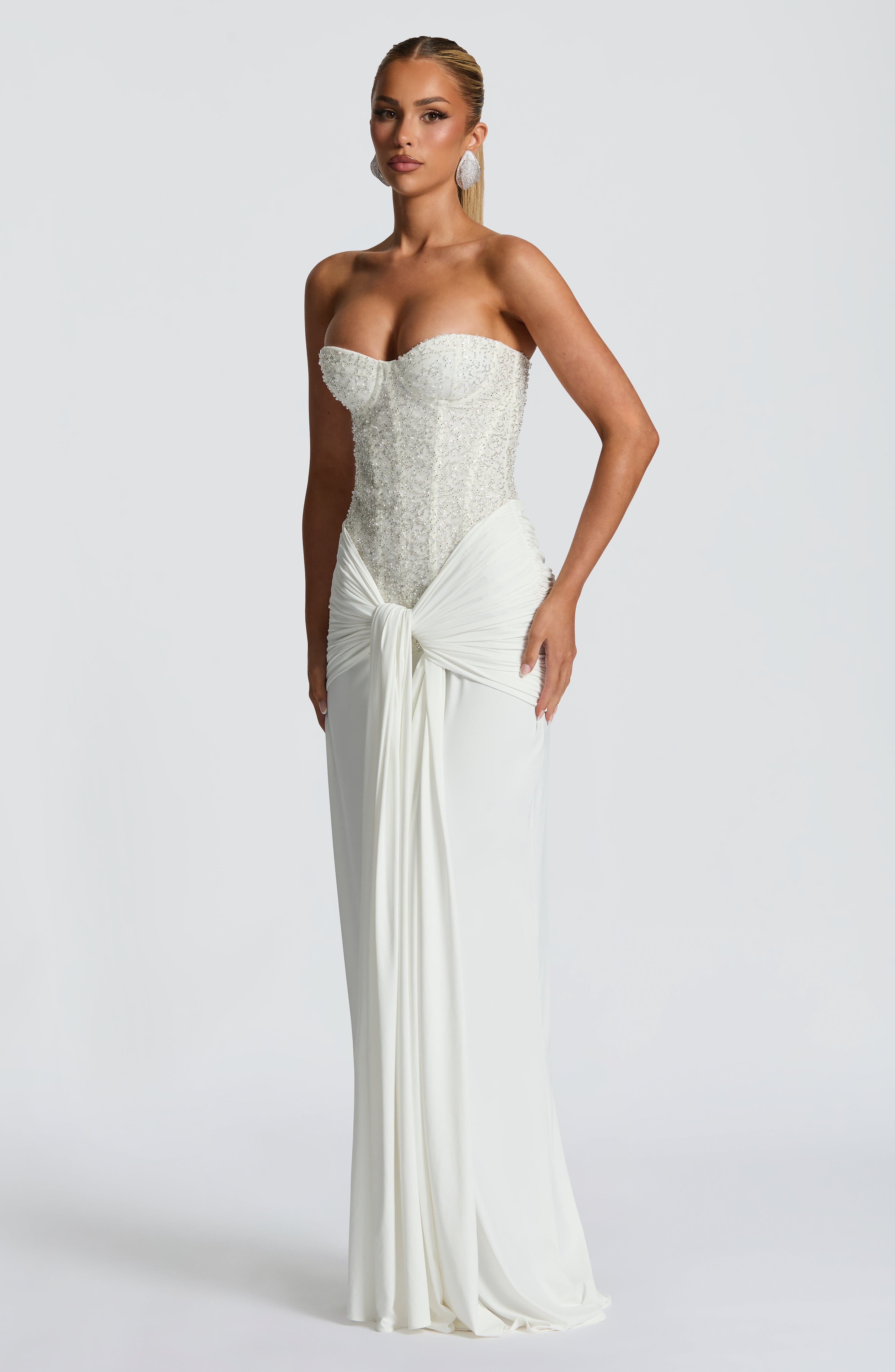 Dolores | Elegancka sukienka maxi bez ramiączek