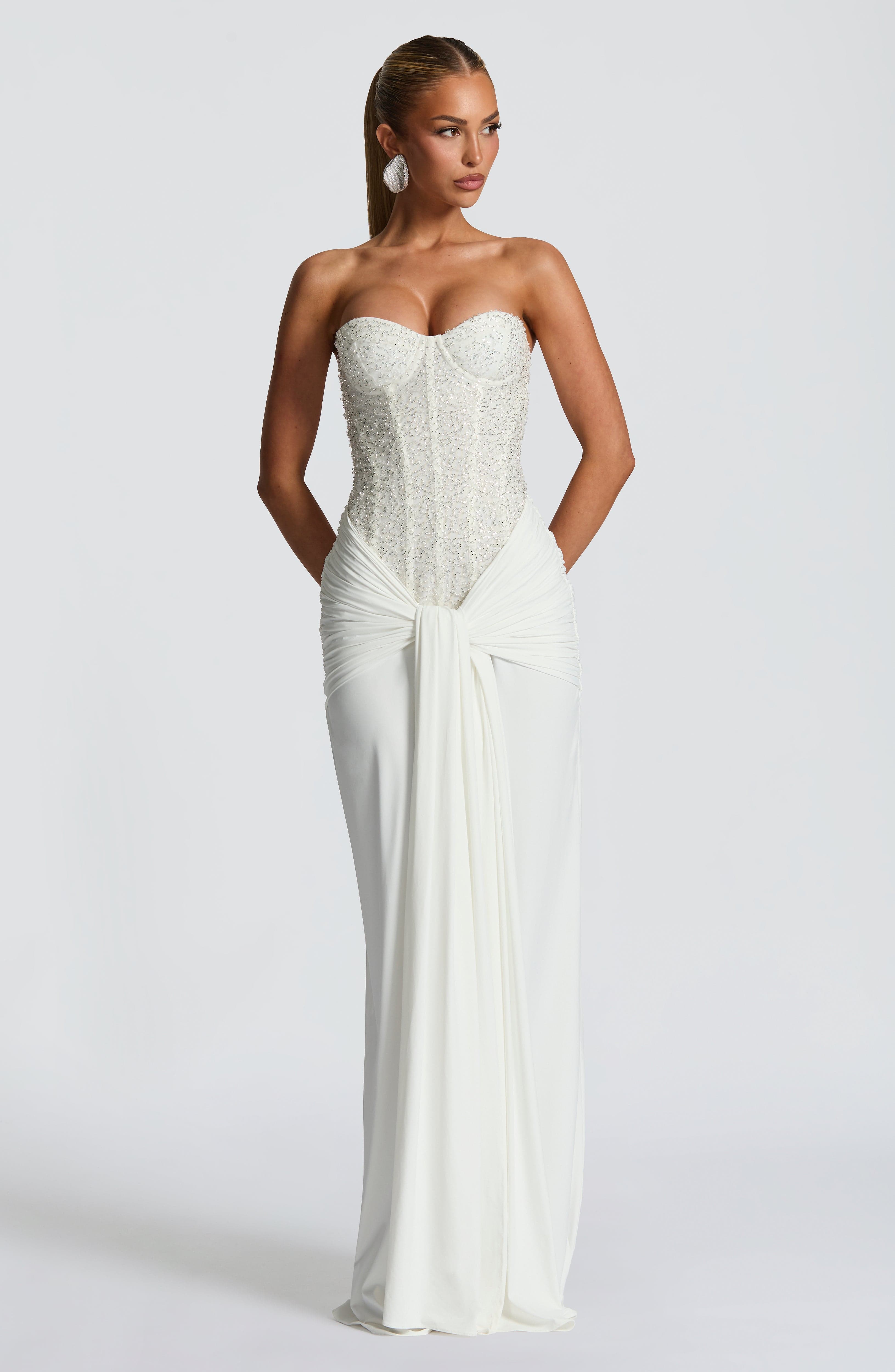 Dolores | Elegancka sukienka maxi bez ramiączek
